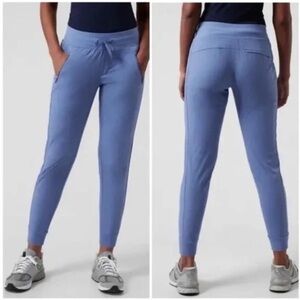 Athleta Trekkie North Jogger 12P Petite Cottage Blue
